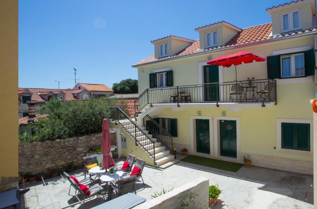 Central Old Town Rooms 1 Split Buitenkant foto