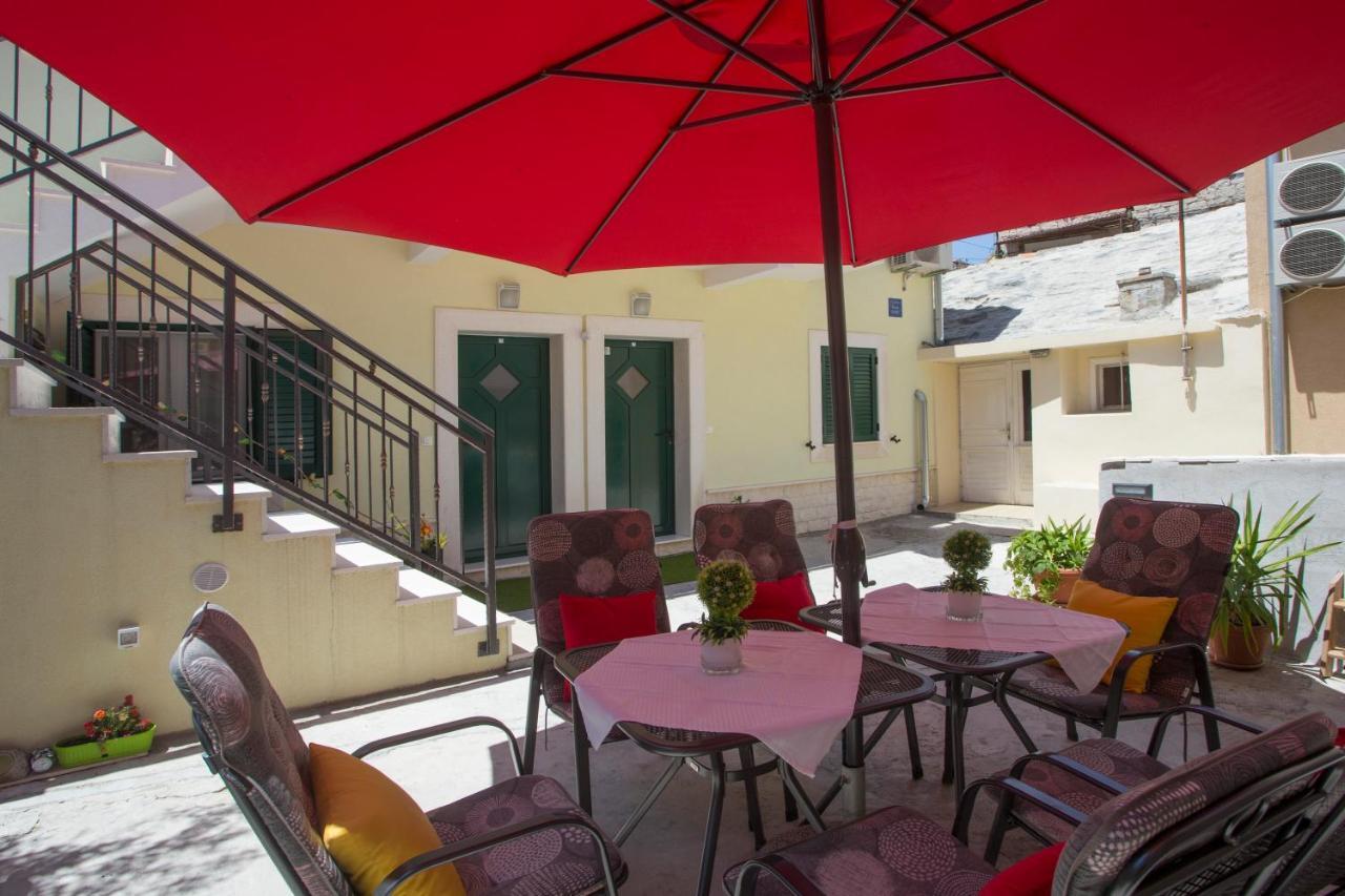 Central Old Town Rooms 1 Split Buitenkant foto